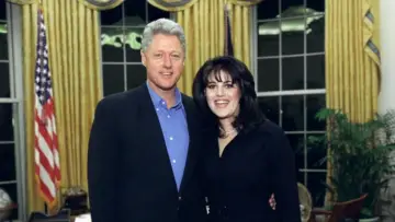 Backdrop to the movie "1998, l