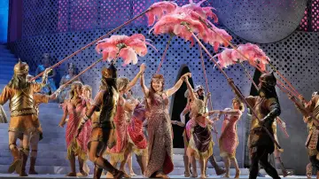 Backdrop to the movie "The Metropolitan Opera 2026/27: Samson et Dalila" #1287473