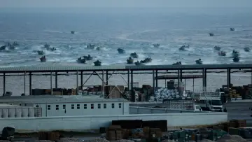 Backdrop to the movie "Crossings : Kaleh Ziyarat" #963185