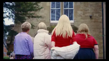 Backdrop to the movie "Rose