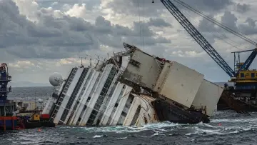 Backdrop to the movie "Shipwrecked: Nightmare at Sea" #954570