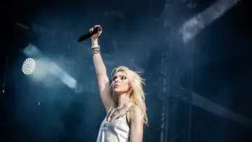 Backdrop to the movie "The Pretty Reckless - Hellfest 2026" #1143837