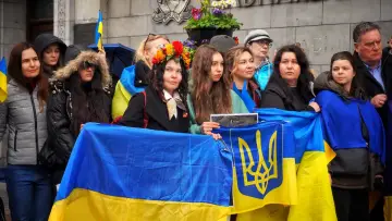 Backdrop to the movie "Voices from Ukraine" #1623746
