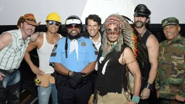 Backdrop to the movie "YMCA - Die Erfindung der Village People" #956160
