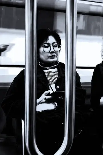 Poster to the movie "Commuting" #1144406