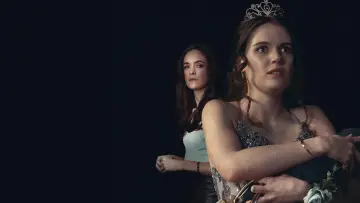 Backdrop to the movie "Crowning at the Prom" #1173465