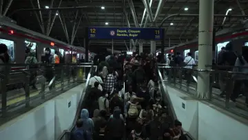 Backdrop to the movie "Hiruk Pikuk Jakarta" #1144613