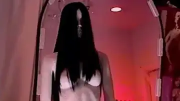 Backdrop to the movie "Intimate Bodies" #1627648