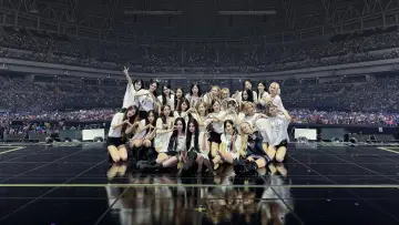 Backdrop to the movie "2026 aespa LIVE TOUR - SYNK : COMPLaeXITY" #1285136