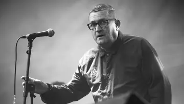 Backdrop to the movie "Paul Heaton: Live at Bramall Lane" #1289165