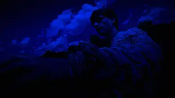 Backdrop to the movie "The First Weapon" #1836497
