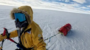Backdrop to the movie "Alone in Antarctica" #1528066