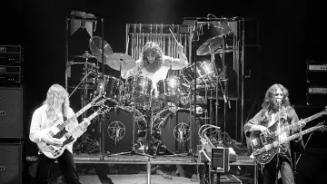 Backdrop to the movie "Neil Peart: No One