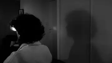 Backdrop to the movie "L