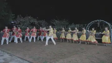 Backdrop to the movie "Sutukai Aijanu Maya Gaijamla Relaima Chadera" #1636003