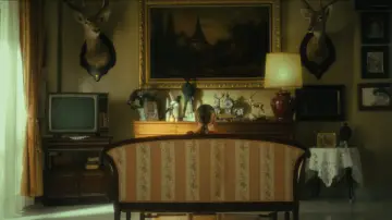 Backdrop to the movie "Happy" #1568840