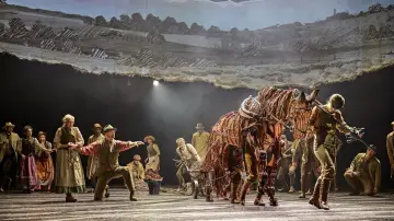 Backdrop to the movie "National Theatre at Home: War Horse" #1899607