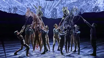 Backdrop to the movie "National Theatre at Home: War Horse" #1899610