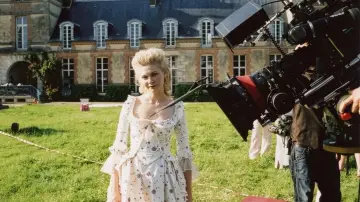 Backdrop to the movie "Making Marie Antoinette" #1625603