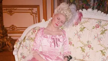 Backdrop to the movie "Making Marie Antoinette" #1625607