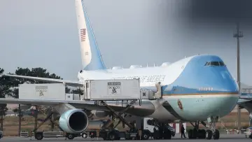 Backdrop to the movie "Instadocs: The Decoy Plane" #1624815