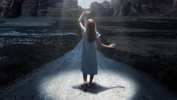 Backdrop to the movie "UFOs and God" #1633303