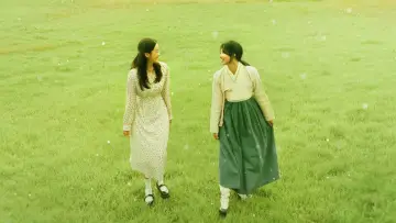 Backdrop to the movie "The Two Women" #1652740