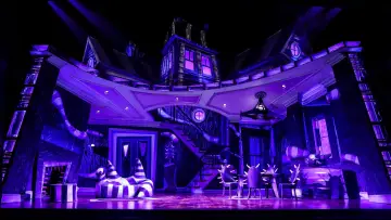 Backdrop to the movie "Beetlejuice The Musical" #1638375