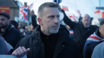 Backdrop to the movie "England 