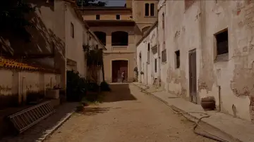 Backdrop to the movie "La Vida En Un Altre Lloc" #1663123