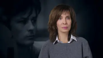 Backdrop to the movie "Le clan Delon, l