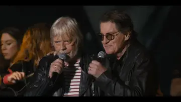 Backdrop to the movie "Renaud, 50 ans de chansons" #1792508