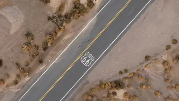 Backdrop to the movie "Route 66, une légende américaine" #1800679