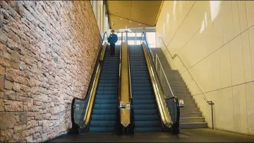 Backdrop to the movie "Escalator" #1842026