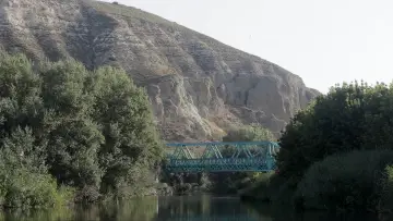 Backdrop to the movie "El incidente del Puente del Búho" #1826606