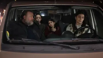 Backdrop to the movie "Traffic Jam" #1821285