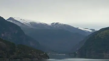 Backdrop to the movie "A Norway Visit : Skjolden" #1834809