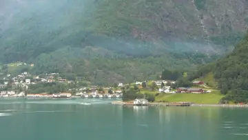 Backdrop to the movie "A Norway Visit : Skjolden" #1834810