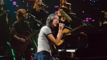 Backdrop to the movie "Olivia Rodrigo: Austin City Limits" #1835804