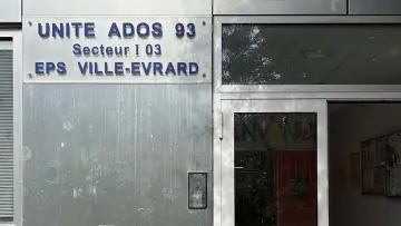 Backdrop to the movie "Unité Ados 93" #1835057