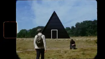 Backdrop to the movie "Emily" #1837488