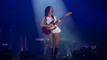 Backdrop to the movie "Olivia Rodrigo: Live At Glastonbury 2025" #1894707