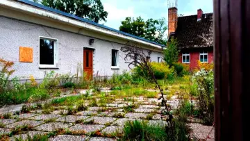 Backdrop to the movie "Staatsgeheimnis RAF – Terroristen in der DDR" #1890740
