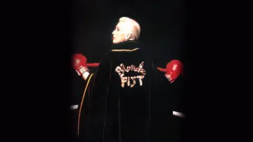Backdrop to the movie "Blonde Fist" #1902615