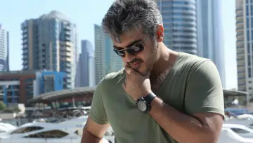Backdrop to the movie "Arrambam" #1580476