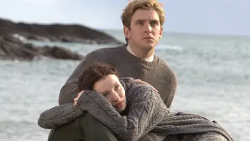 Backdrop to the movie "Summer in February" #1045264