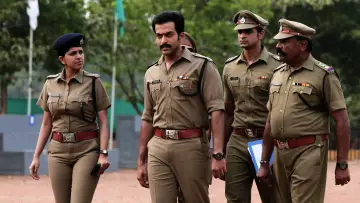 Backdrop to the movie "Mumbai Police" #1619470