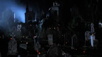 Backdrop to the movie "Cemetery Man" #993656