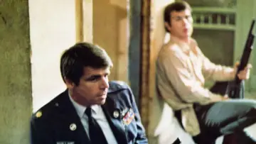 Backdrop to the movie "Rolling Thunder" #1023024