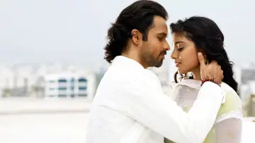 Backdrop to the movie "Awarapan" #1586585